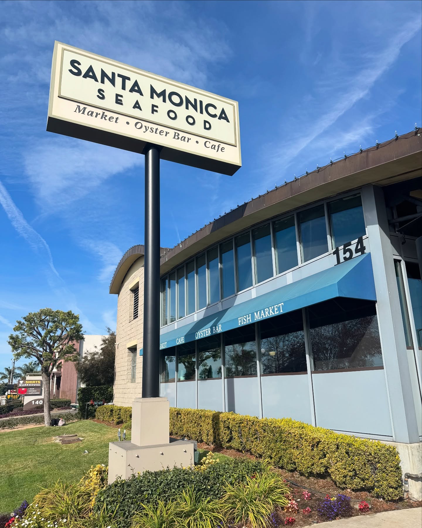 Santa Monica Seafood Shutters Costa Mesa Market, Cafe After 25 Years