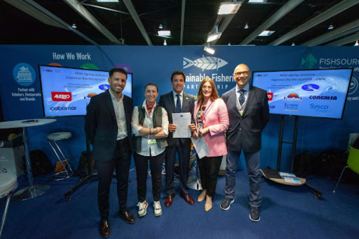 Squid Buyers, Ship Owners Sign MoU, Launch Fishery Improvement Project for Argentine Shortfin Squid