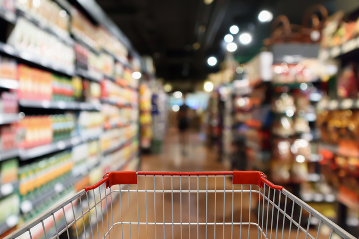 Canadian Shoppers Making Fewer Trips to Grocery Store, But Spending More