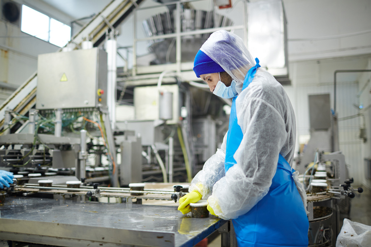 Seafood Processors Team Up With AK Labor Dept. to Recruit Alaskans for Salmon Season Jobs