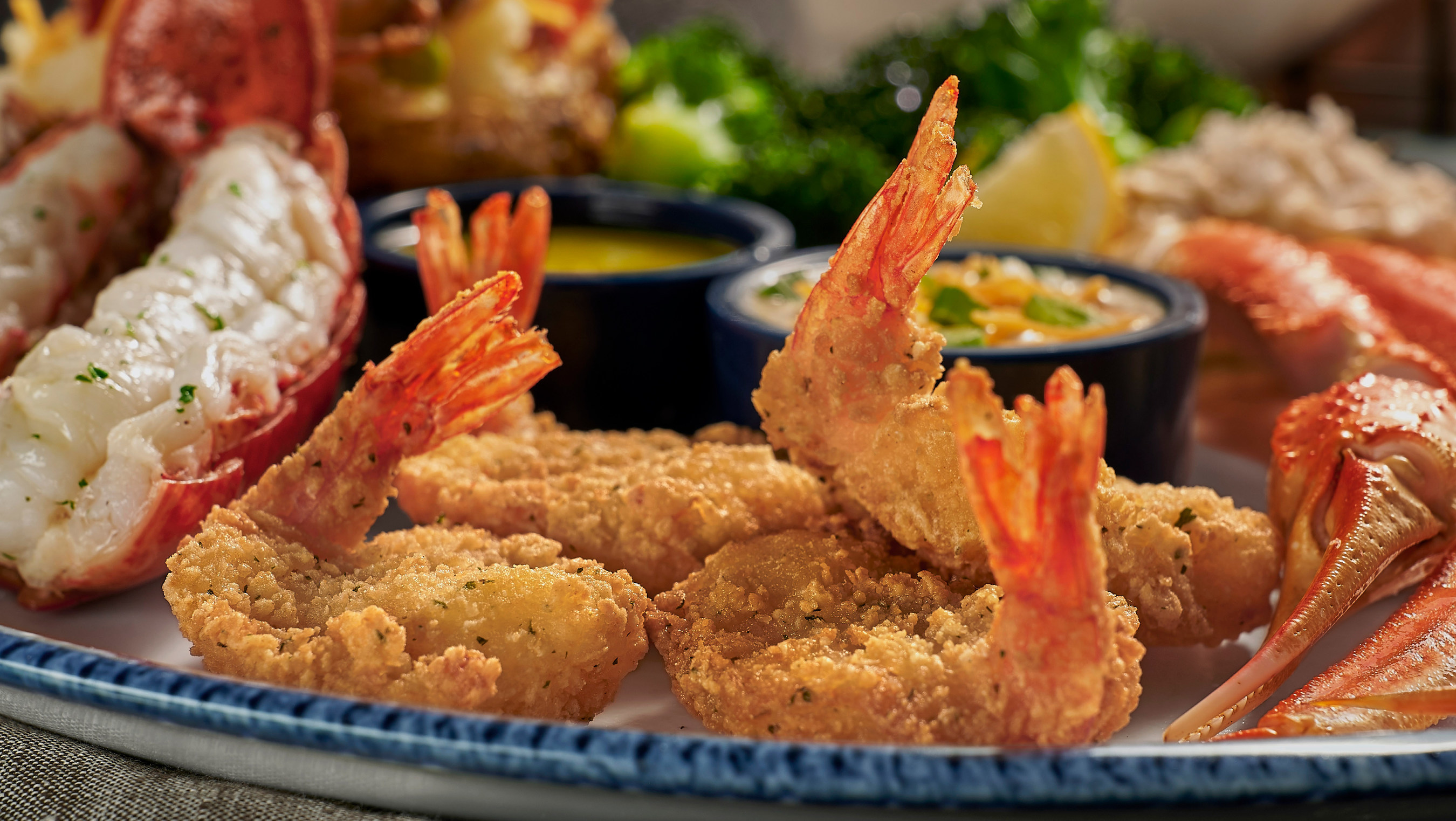 Red Lobster Shares Greatest Gift for the Holidays That Combines Iconic Menu Item with Shrimp