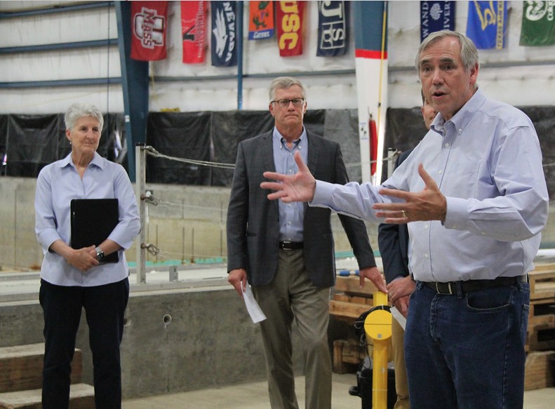 Offshore Wave Energy Takes Center Stage as Politicians Visit Oregon State University
