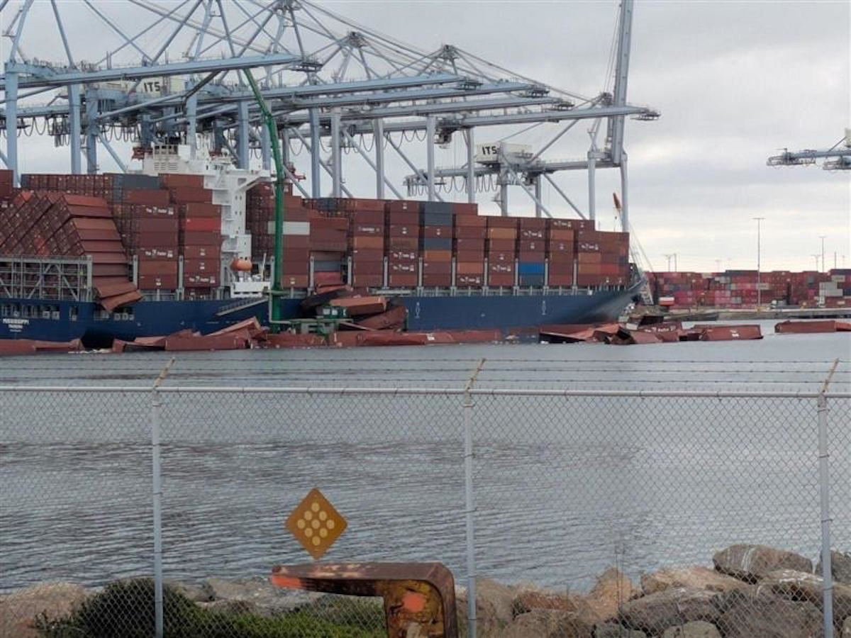Container Mishap Shuts Down Port of Long Beach Pier