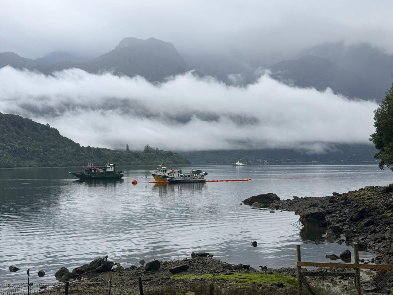 Three Dead, Three Missing After Vessel Serving Salmones Austral Sinks in Chile