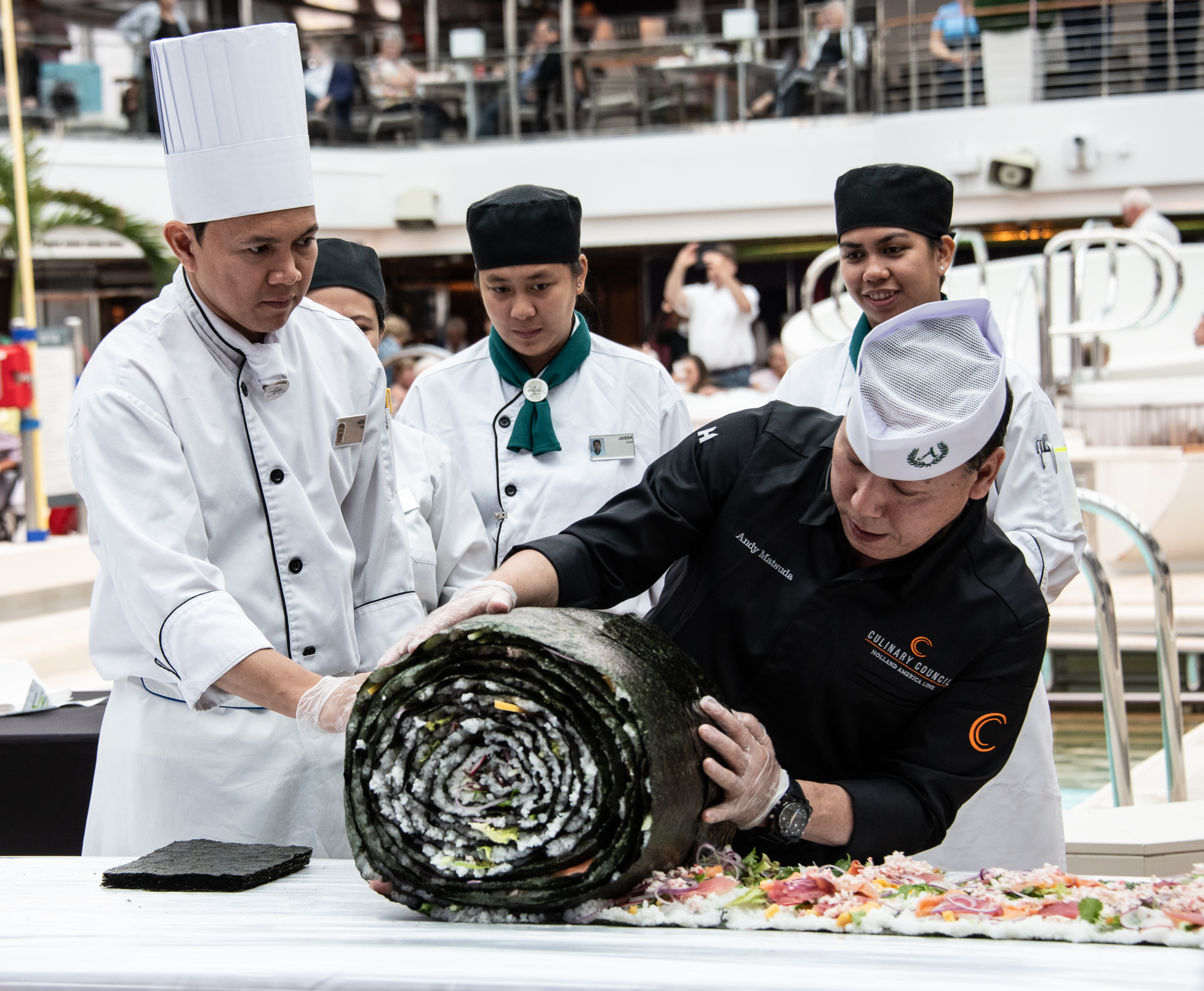 Sushi Lovers Must See These Photos of the ‘Largest Sushi Roll at Sea’