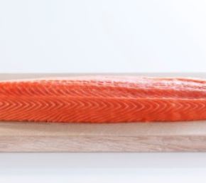 Norway Sets New Record for Salmon Exports; Chinese Frozen Salmon Prices Drop
