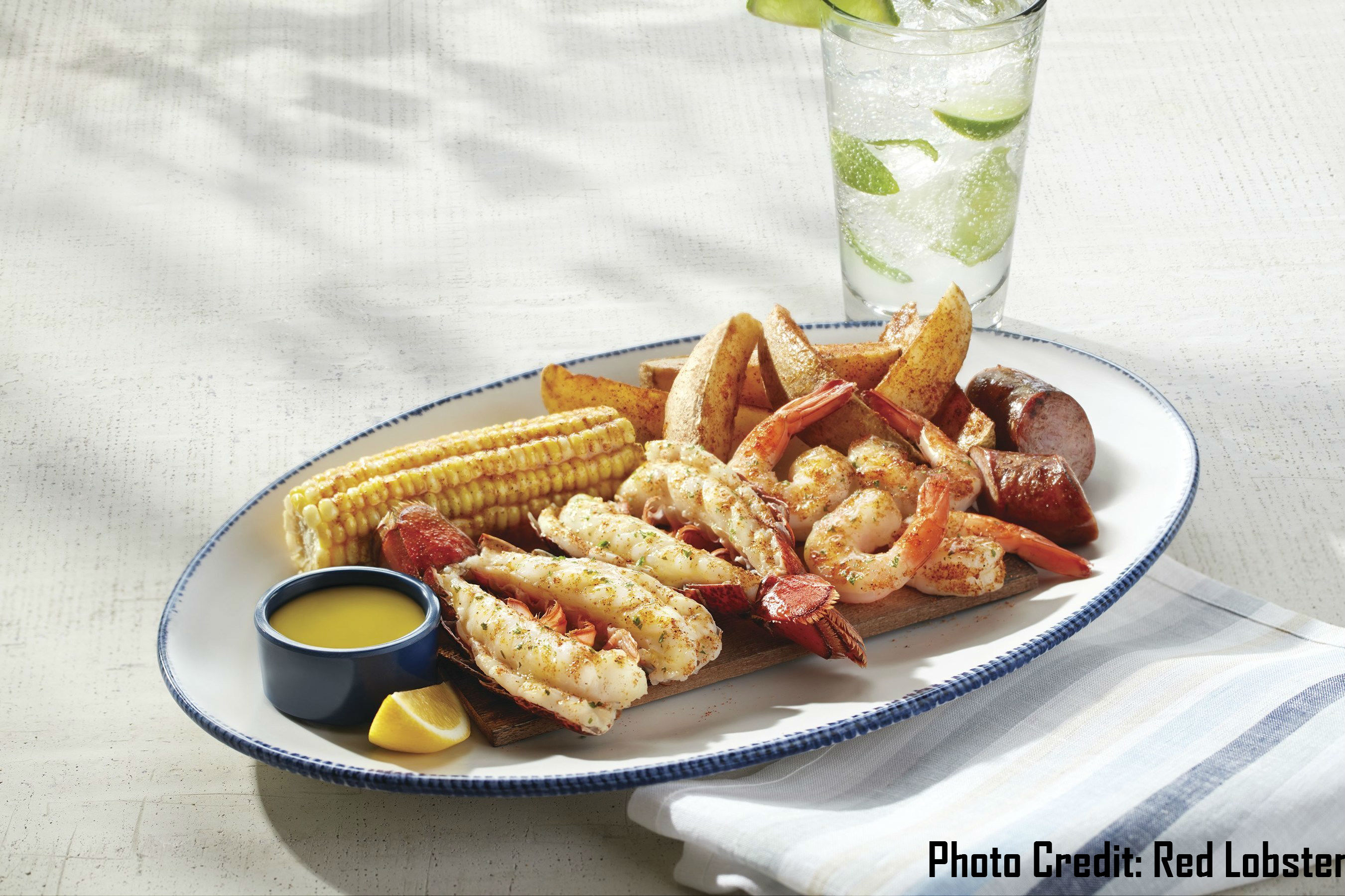 Red Lobster Launches Lobster and Shrimp Summerfest; Introduces Tuna Poke Dish