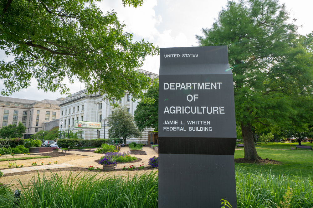 Factbox-Who Is Still Working and Who Has Been Furloughed in the US Government Shutdown?