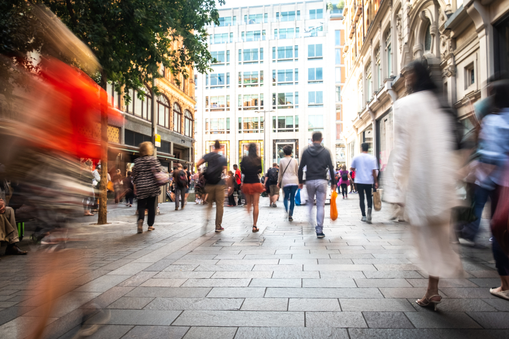 US Holiday Spending Set for Steepest Drop Since Pandemic, PwC Survey Shows