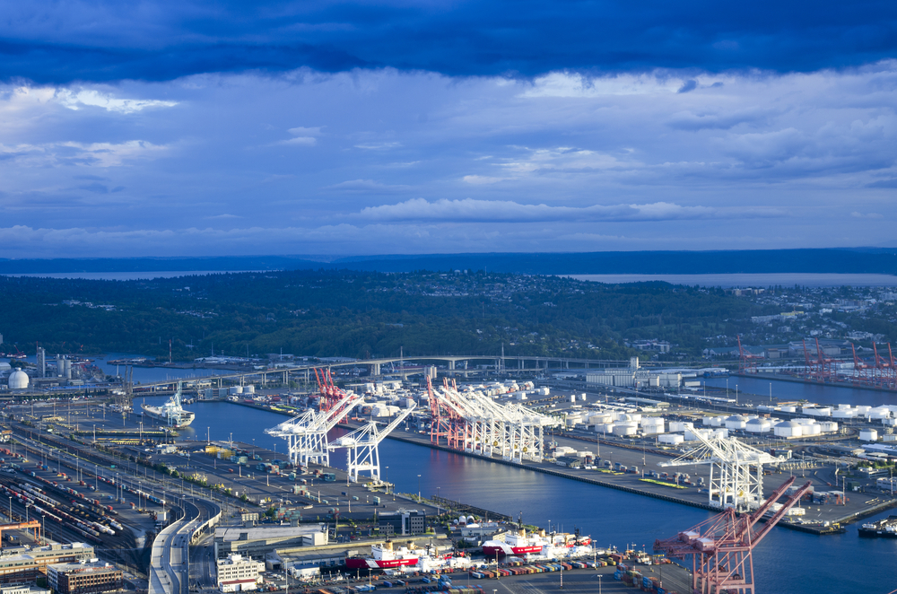 US Trade Deficit Narrows Sharply in August as Imports Fall