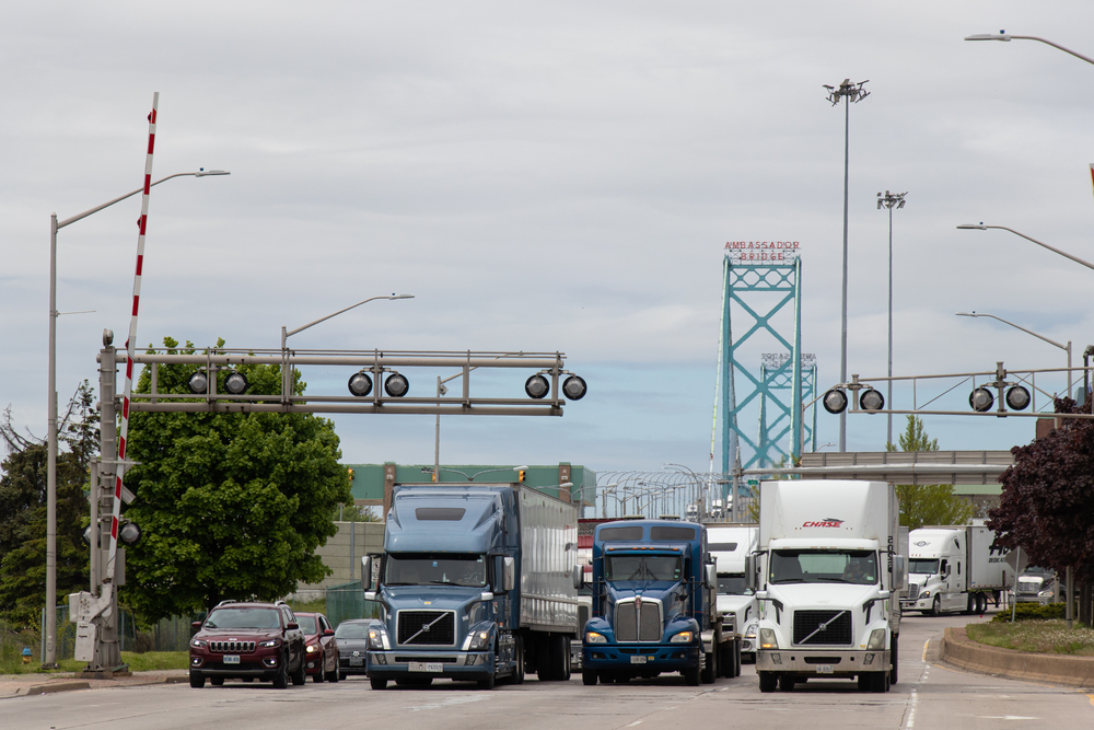 Analysis: Vaccine Mandate or Not, US-Canada Cross-Border Freight Rates Poised to Rise