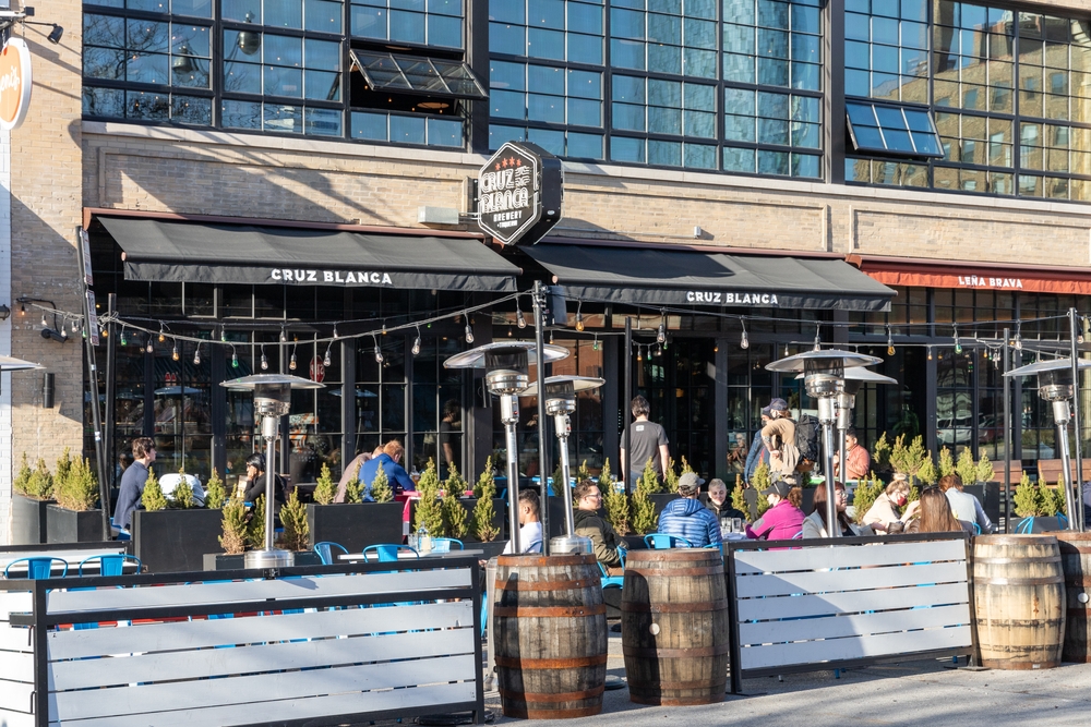 Mayor Brandon Johnson Threatens to Veto Ordinance That Would Protect Thousands of Jobs and Restauran