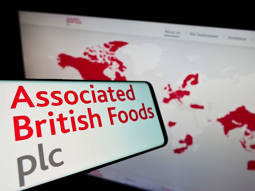 AB Foods Cuts Profit Forecast on Primark Discounting, US Weakness