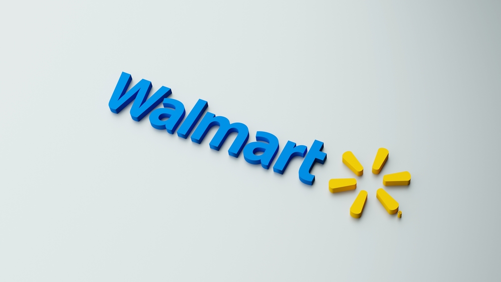 Walmart Hikes Annual Forecast as Low Price Focus Draws Shoppers