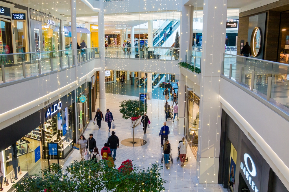 US Consumer Spending Slows in September as Prices Remain High