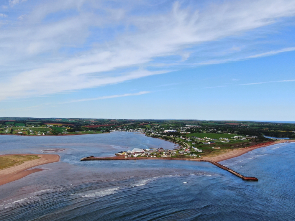 P.E.I. Lobster Fishers Navigate Low Tides, Shallow Waters in North Rustico