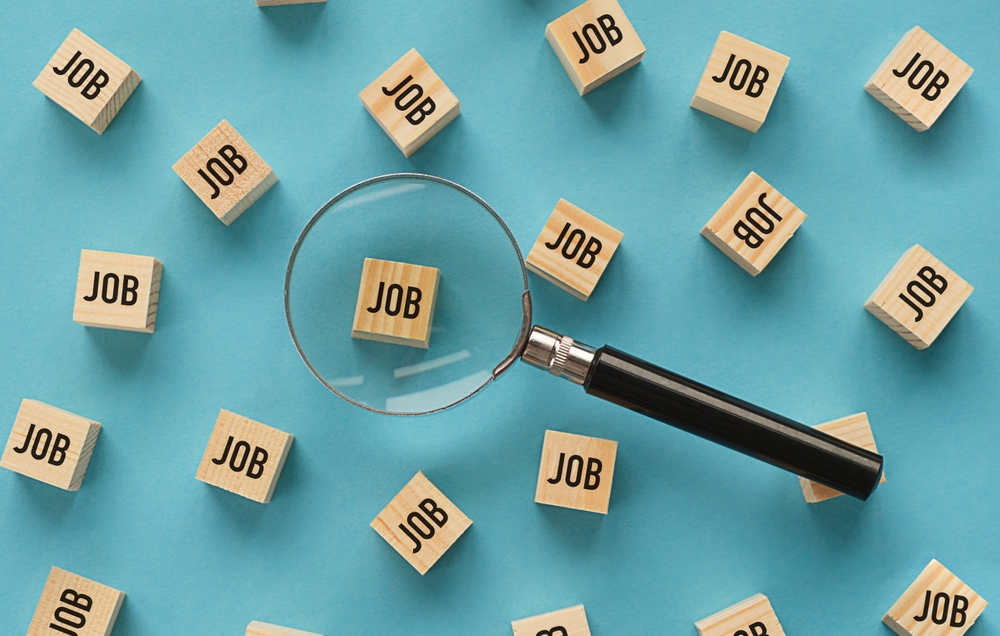 US Job Openings Rise Slightly After Surging in September; Fewer Workers Quitting Their Jobs