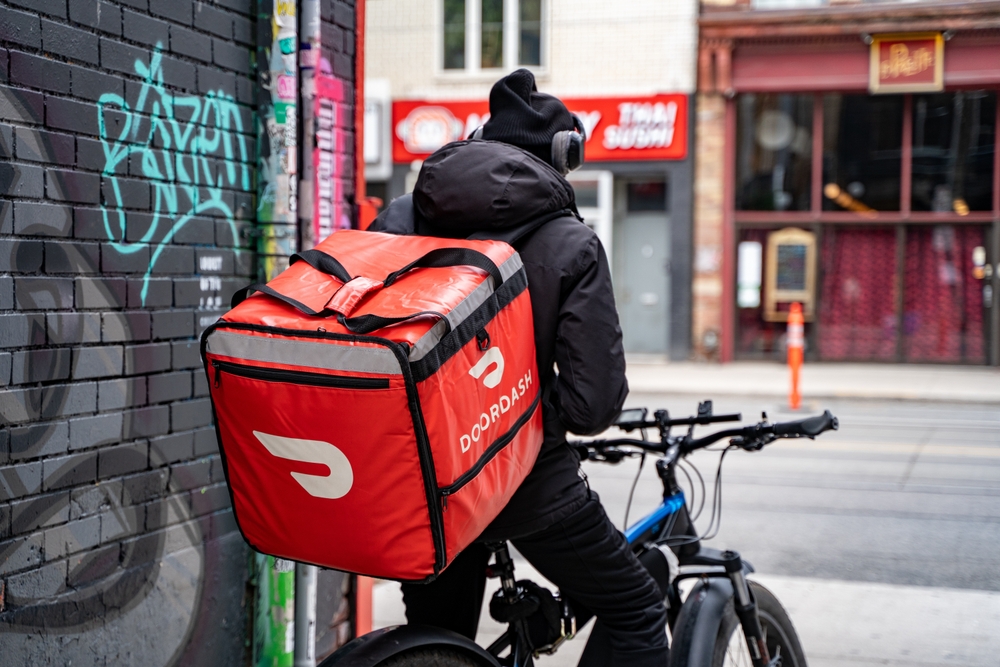 Judge Rejects DoorDash, Uber Bid to Block New York City Tipping Laws