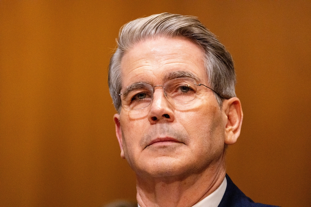 Bessent Says He Will Meet Chinese Officials, Discuss Tariff Deadline Extension