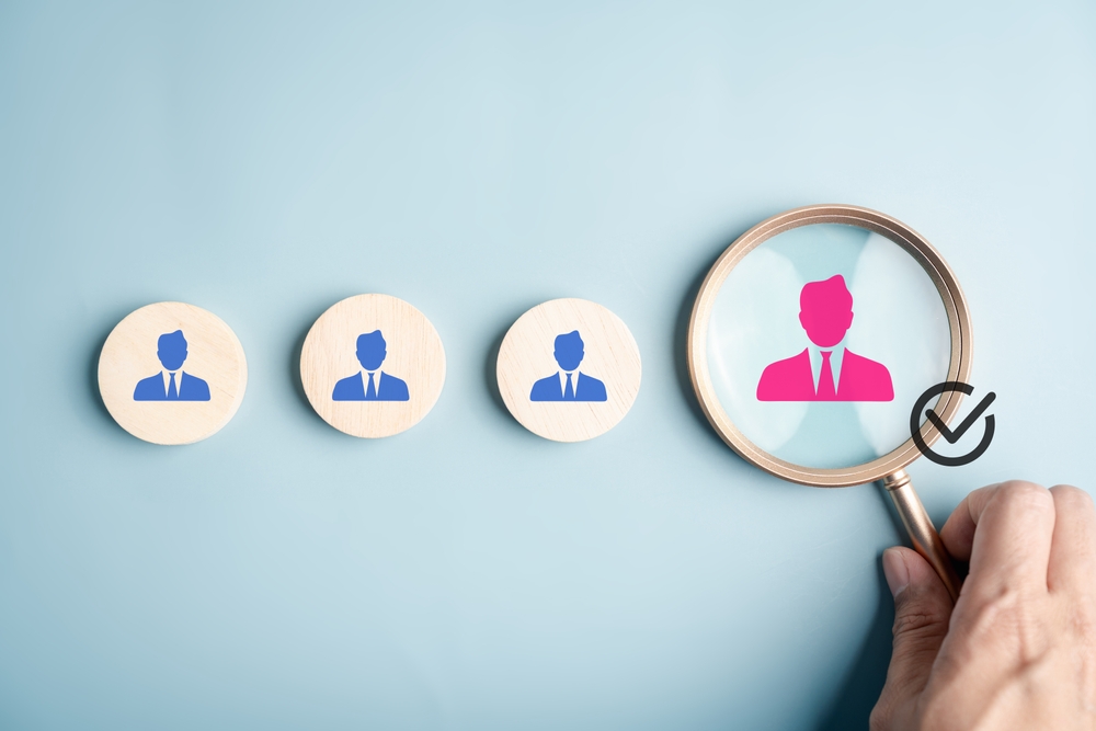 US Job Growth Slows in December; Unemployment Rate Eases to 4.4%