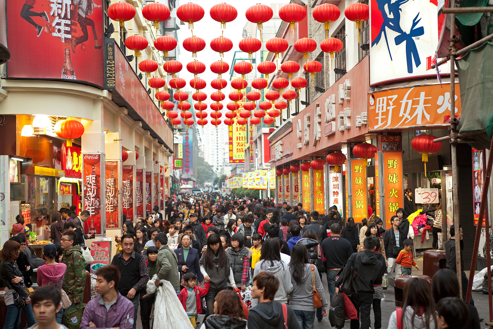 Chinas Economy Slumps in August, Casts Doubt on Growth Target