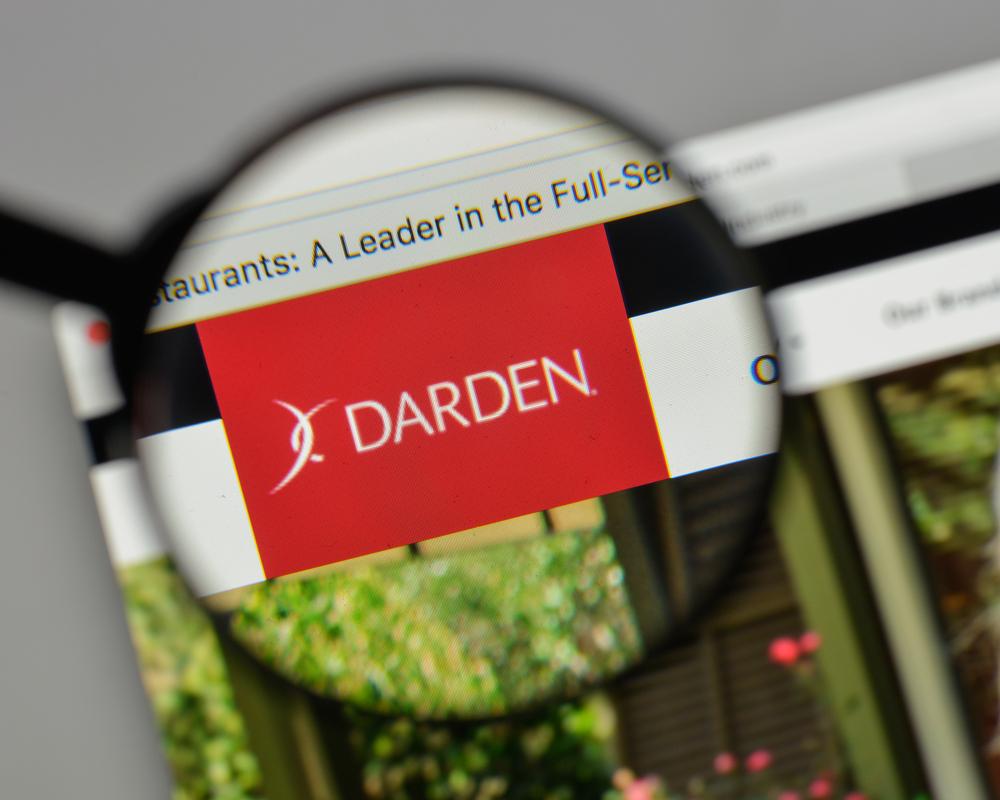 Darden Restaurants Lifts Sales Forecast, Beats Quarterly Estimates on Casual Dining Demand